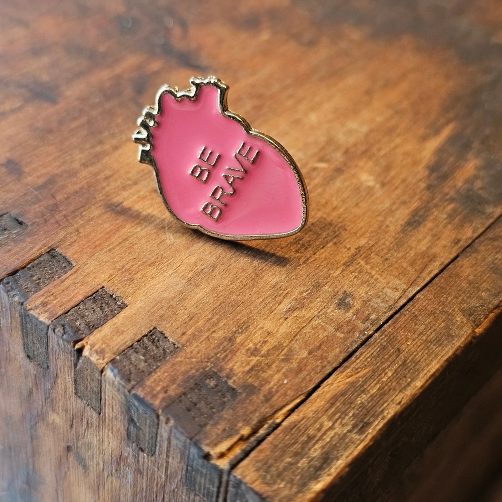 Lapel Pin Unisex OS Pink Be Brave Anatomical Heart Soft Enamel Gold